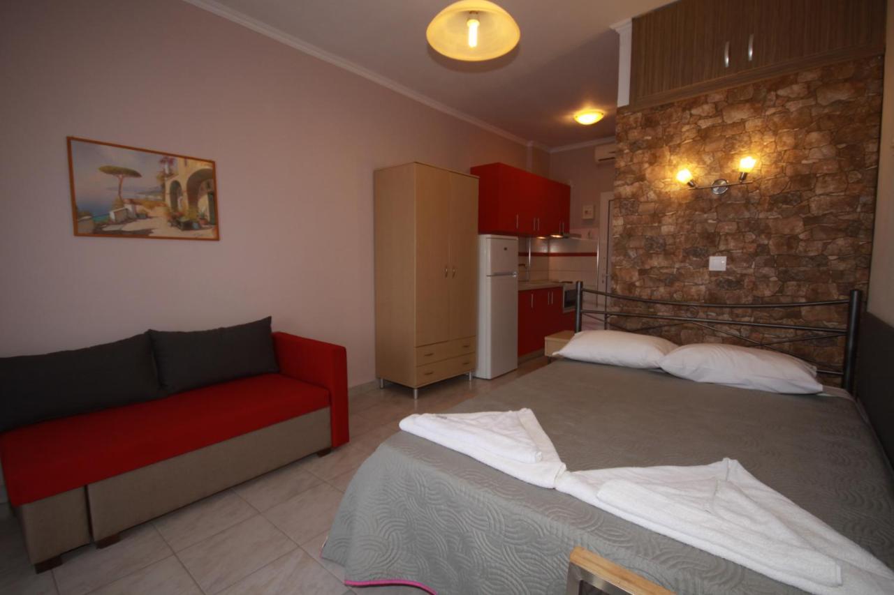 Zephyros Rooms Ormos Panagias Buitenkant foto