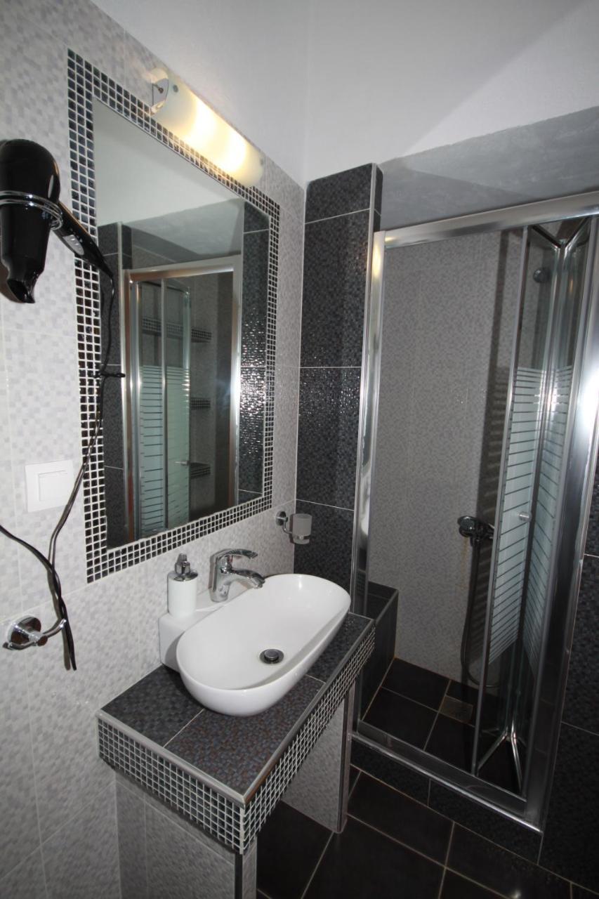 Zephyros Rooms Ormos Panagias Buitenkant foto