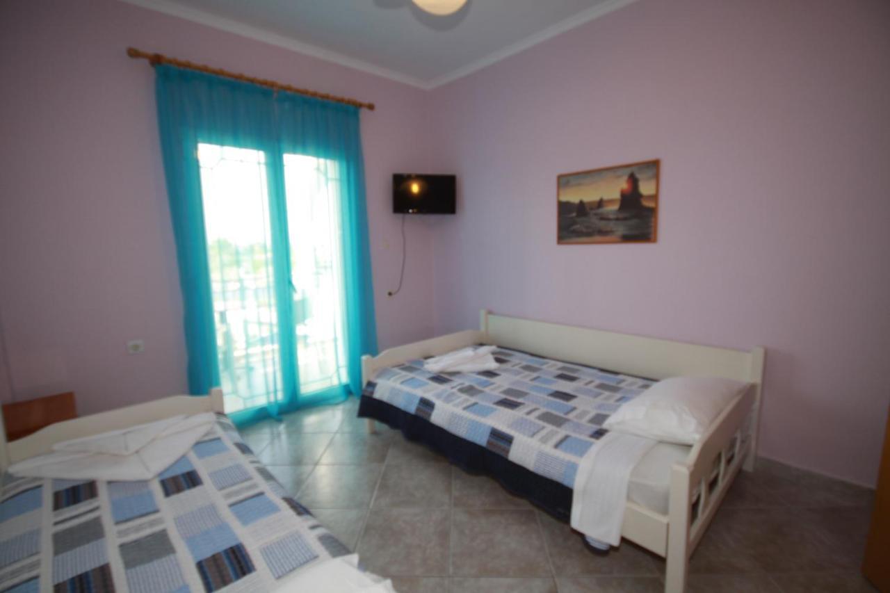 Zephyros Rooms Ormos Panagias Buitenkant foto